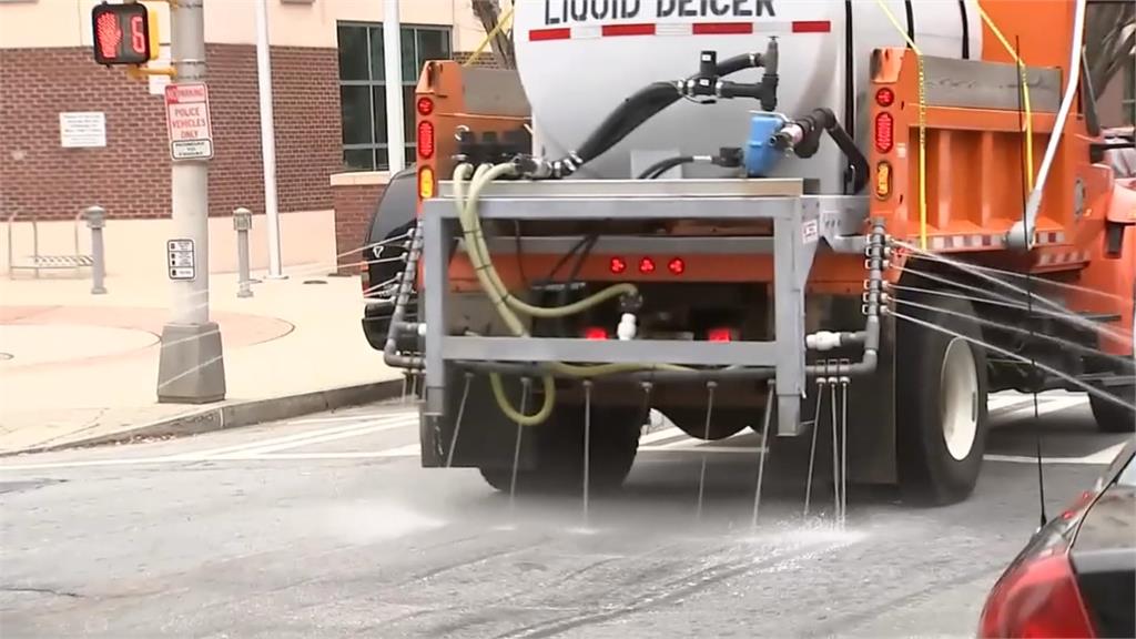 冬季風暴橫掃美國估影響２‧３億人　影響美國４５州、居民超市採買囤貨