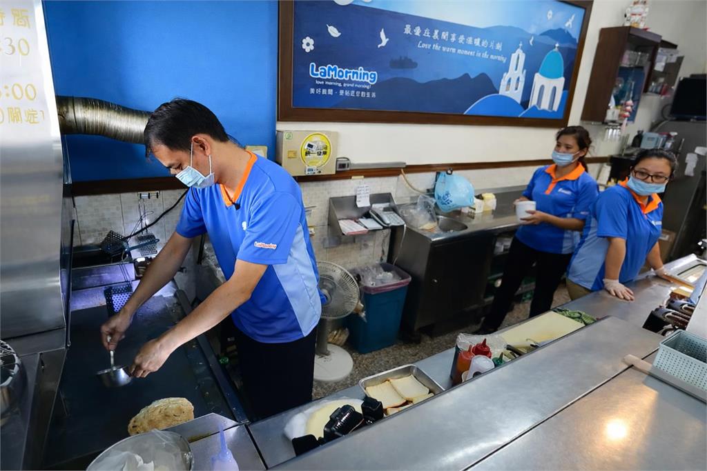 從車庫到六百家店  早餐王國創業傳奇