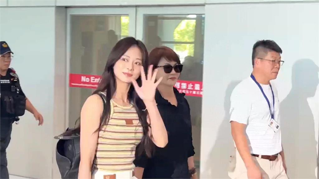 子瑜返台「0工作人員陪同」遭JYP冷落？媽媽發聲了「直接點名公司」掀熱議