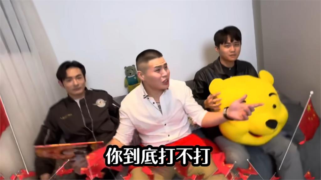 亞亞質疑閩南狼「曾唱統戰歌」卻免被驅逐!他抖2人最大落差:你敢嗎?