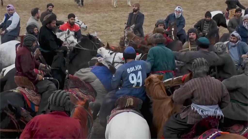 阿富汗騎馬搶羊賽　百年傳統「布茲卡茲」面臨危機