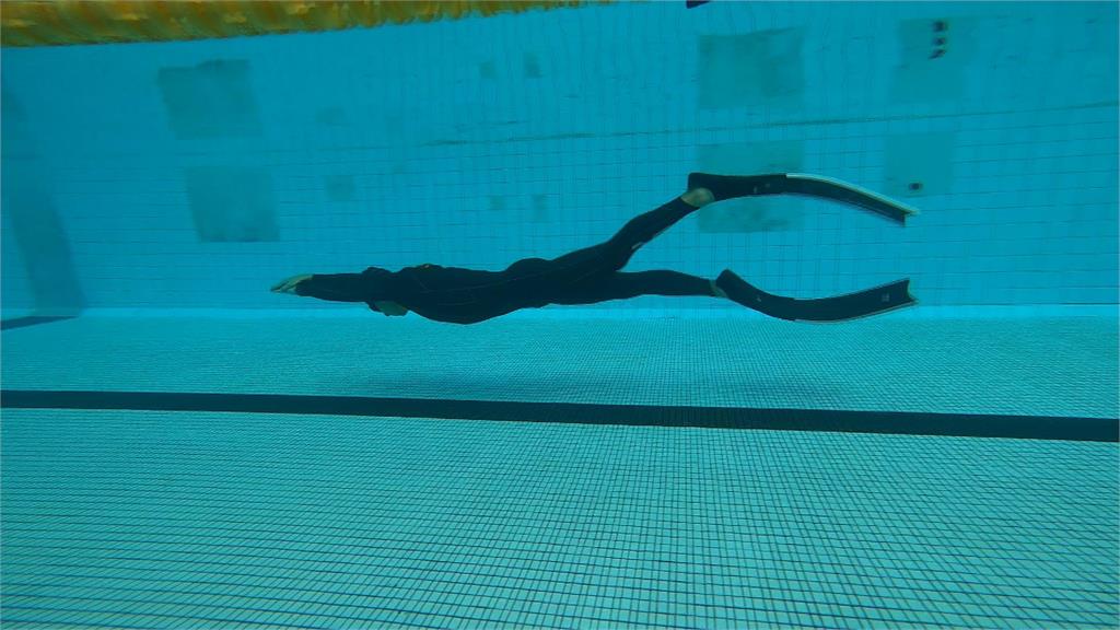 全世界最令人著迷運動 自由潛水教練找回自己
