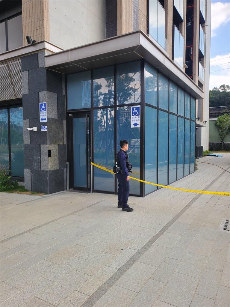 最新／土城21歲裝潢工人「不明原因墜樓」慘死　同事午休結束見這幕嚇壞