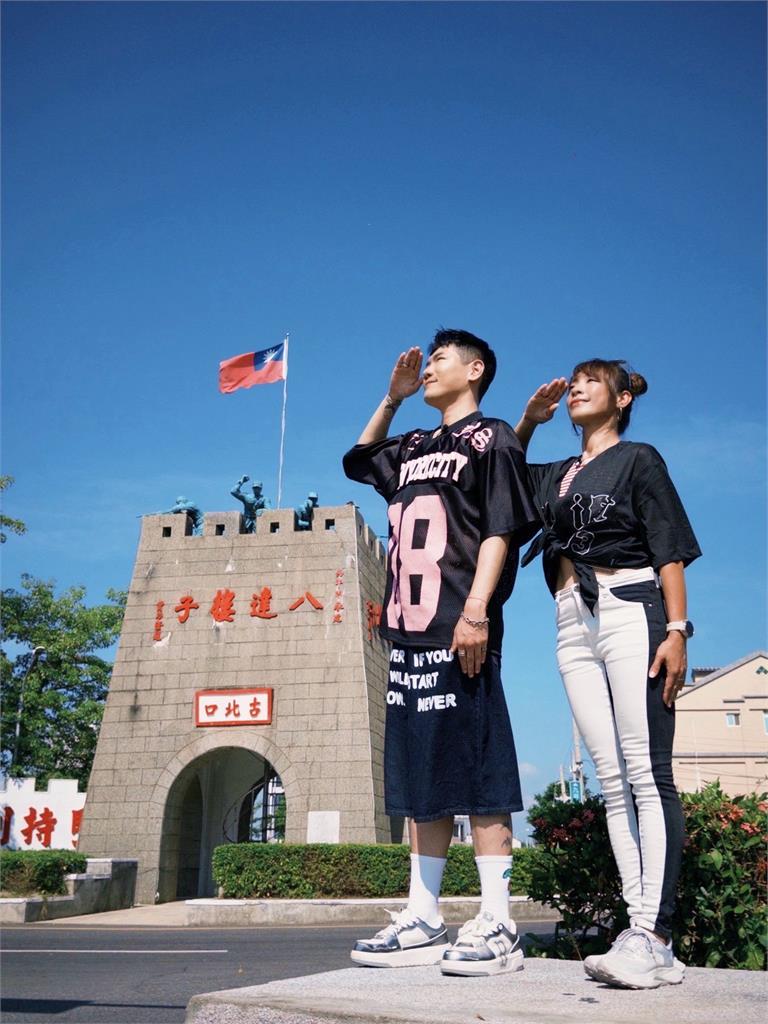 坑道模擬射擊有模有樣！唱軍歌太熟練段慧琳被虧根本是志願役