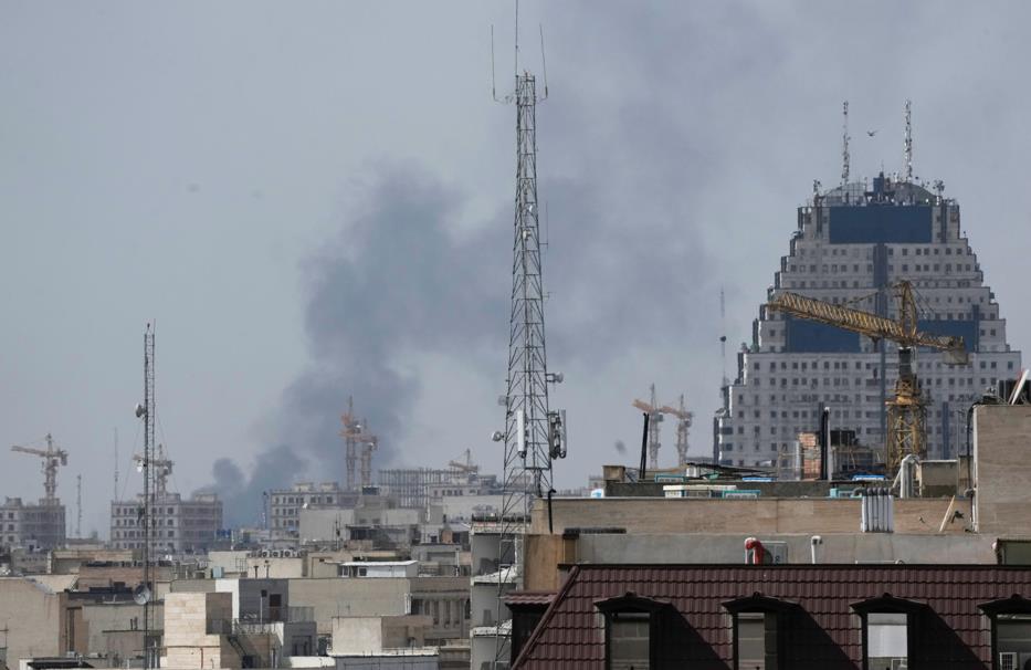 哈米尼遭美軍「突襲斬首」亡　全球伊朗人跳「川普舞」慶祝搭配1神曲