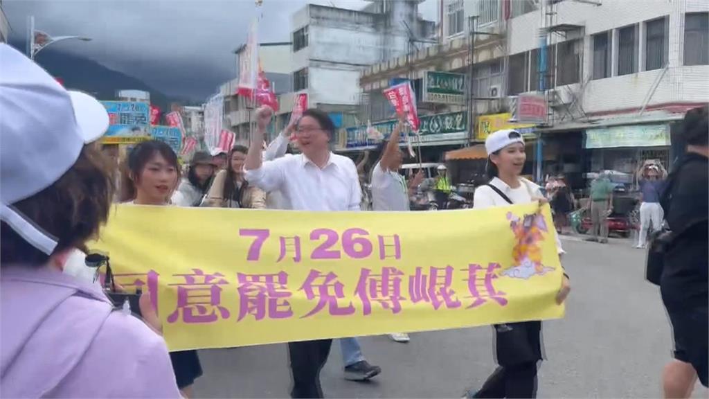 集氣!「護國大遶境」氣勢如紅 林右昌曬出色差:人要走正路