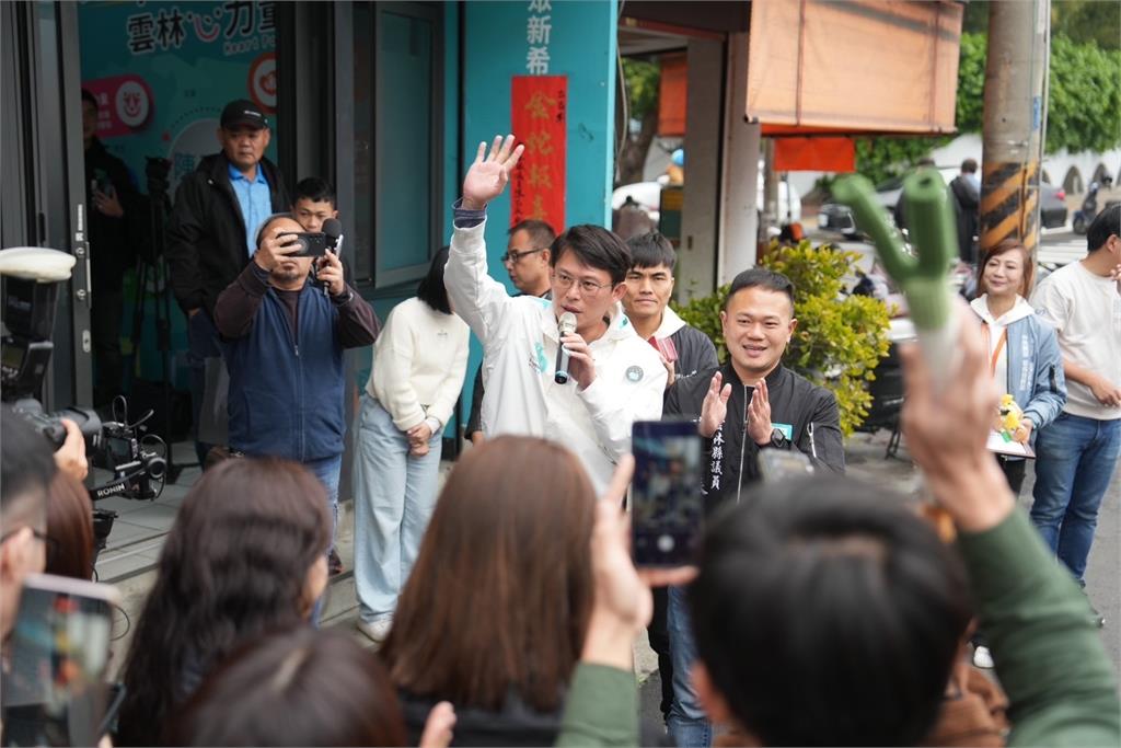 快新聞/初五走春訪基層 黃國昌:民眾黨在雲林「一定可以站穩腳步」