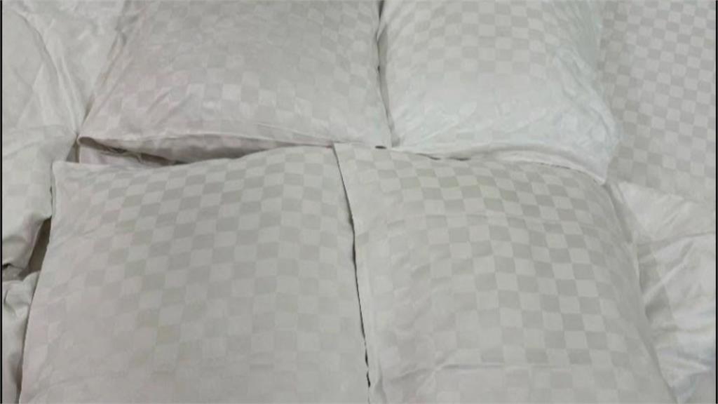 民宿寢具骯髒更換後繡「監獄」字　遊客質疑寢具來源　業者這樣回應
