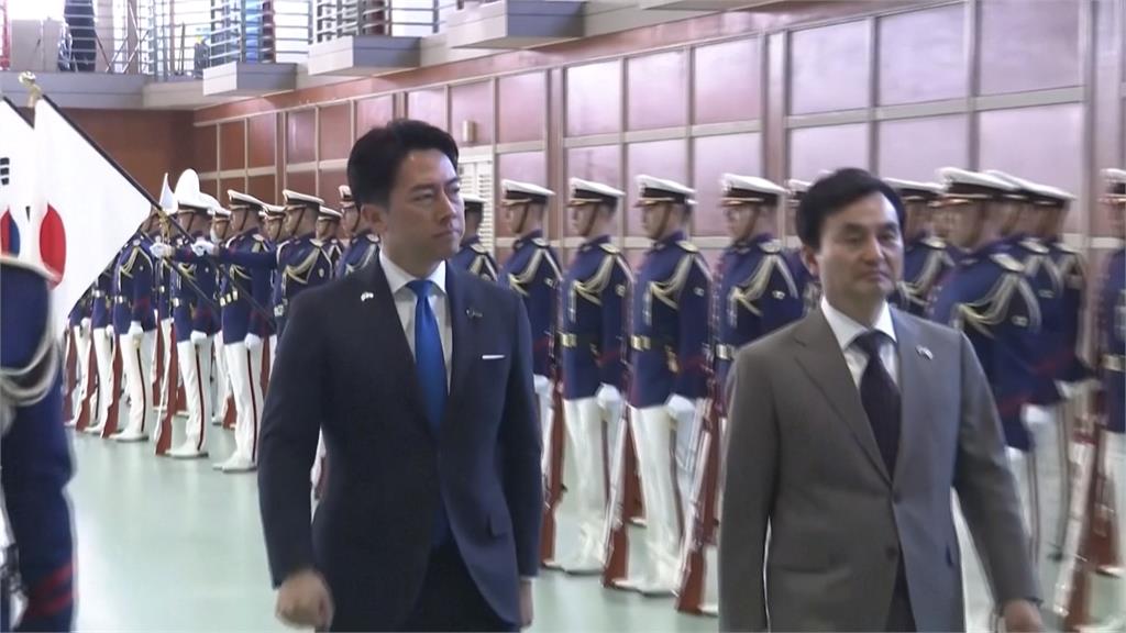 日韓防長會登場「以球會友」  小泉「乒乓球」外交博感情