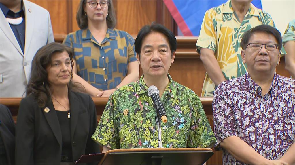 快新聞/成首位踏入關島議會台灣總統 賴清德獲贈友台決議、我國旗木雕
