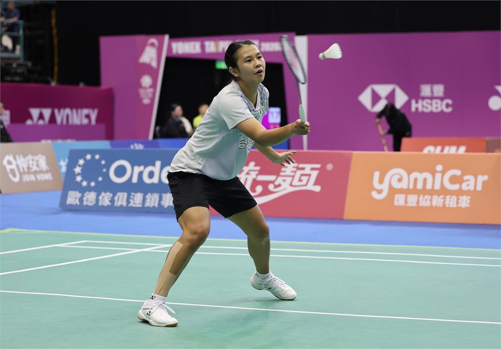 羽球(影)／台灣一、二哥都晉級！周天成、林俊易攜手闖台北羽球公開賽4強
