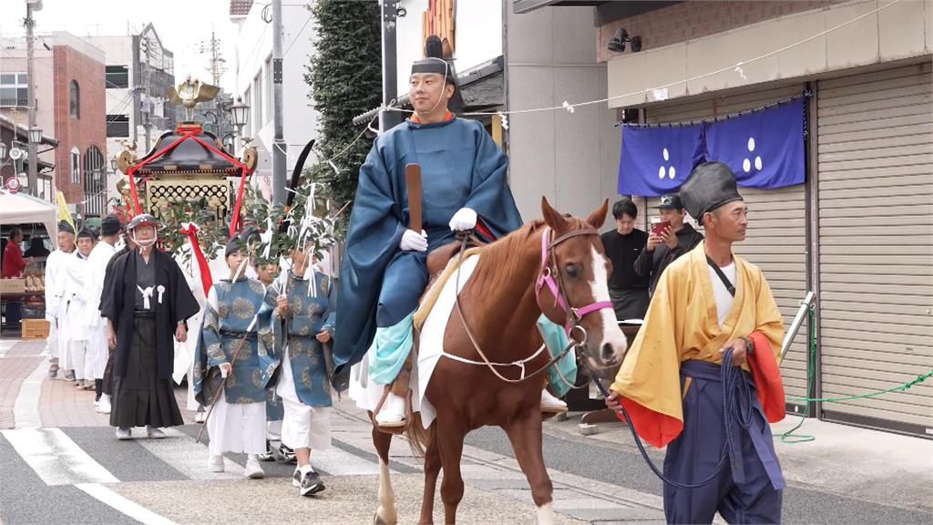 台南市長黃偉哲現身「平戶市城下祭」　推廣在地農特產品