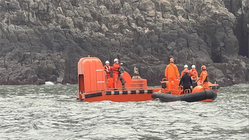 中國漁船金門外海翻覆　6船員落海兩岸聯合搜救
