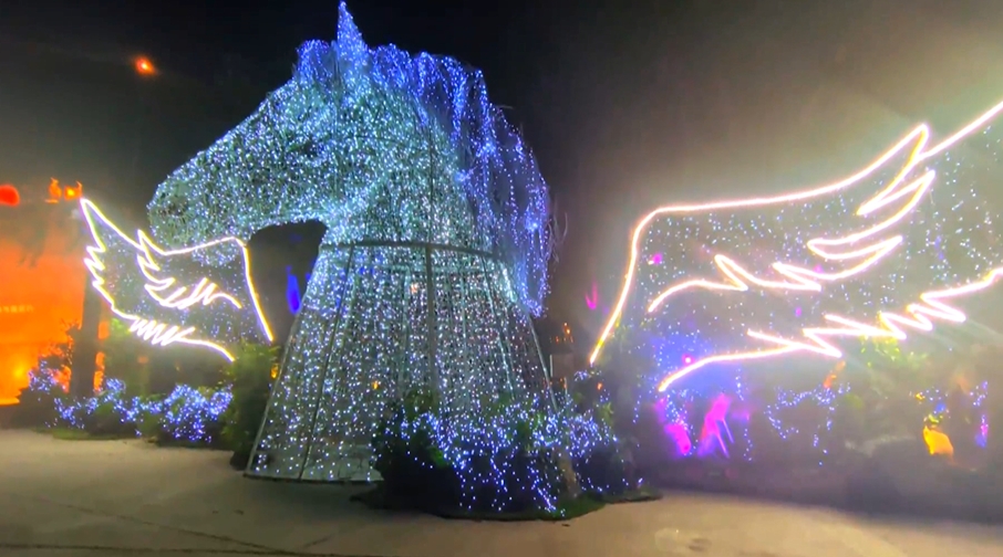 天馬奔馳！中台灣燈會驚蟄界　沉浸式感官之旅