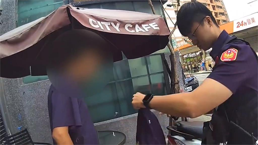 假警逛大街！男穿刑警背心戴警帽　攜帶手銬「巡邏」行跡可疑遭盤查