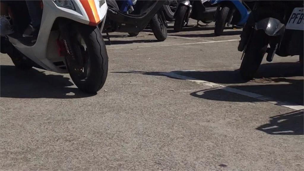 轟轟轟!東海停車場變賽車場 3台機車競速飆超擾民