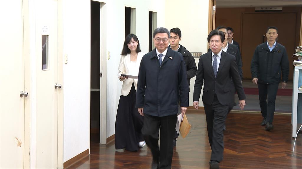 徐巧芯考察松指部稱包機「公務行程」　卓揆怒轟：有何居心？