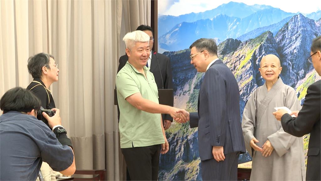 號召拒領「普發1萬」回捐國家！　卓榮泰今接見釋昭慧　聆聽建議