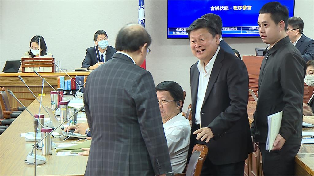 藍白聯手擋綠國會改革法案 柯建銘轟黃國昌成「傅隨」組織