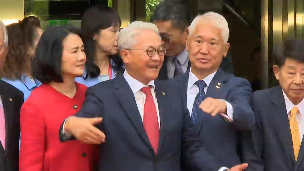 快新聞／吳東亮新布局曝光！37歲次子吳昕豪接任台新副董座　合併加速接班