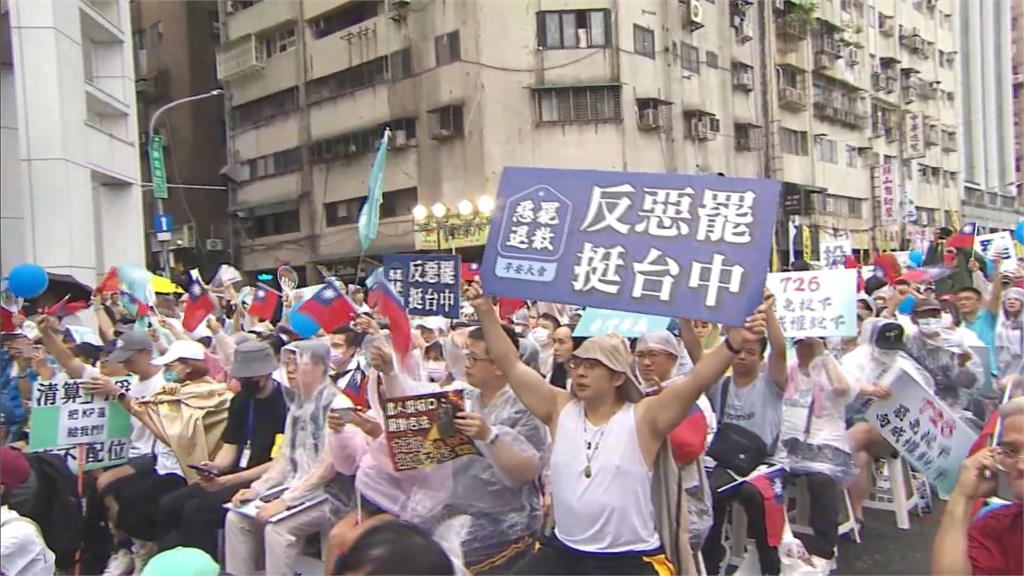 反罷口無遮攔?謝龍介喊發現金2萬 林國成又飆粗話