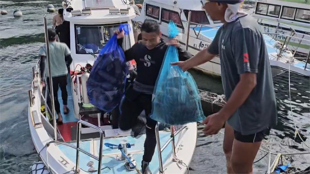 新北環保局無痕淨海活動 「潛海戰將」下水清除海底廢棄物