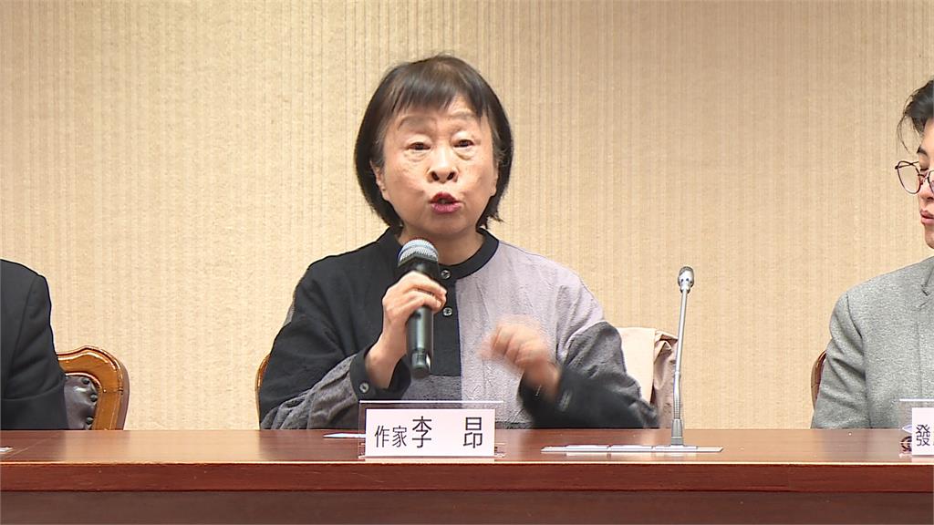 文壇組復仇者聯盟挺罷免! 楊双子率1043名作家挺罷