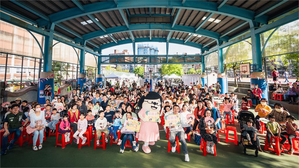 快新聞/綠親子活動前進汐止 蘇巧慧談大罷免:藍推荒謬公投替剷藍委行動添柴火