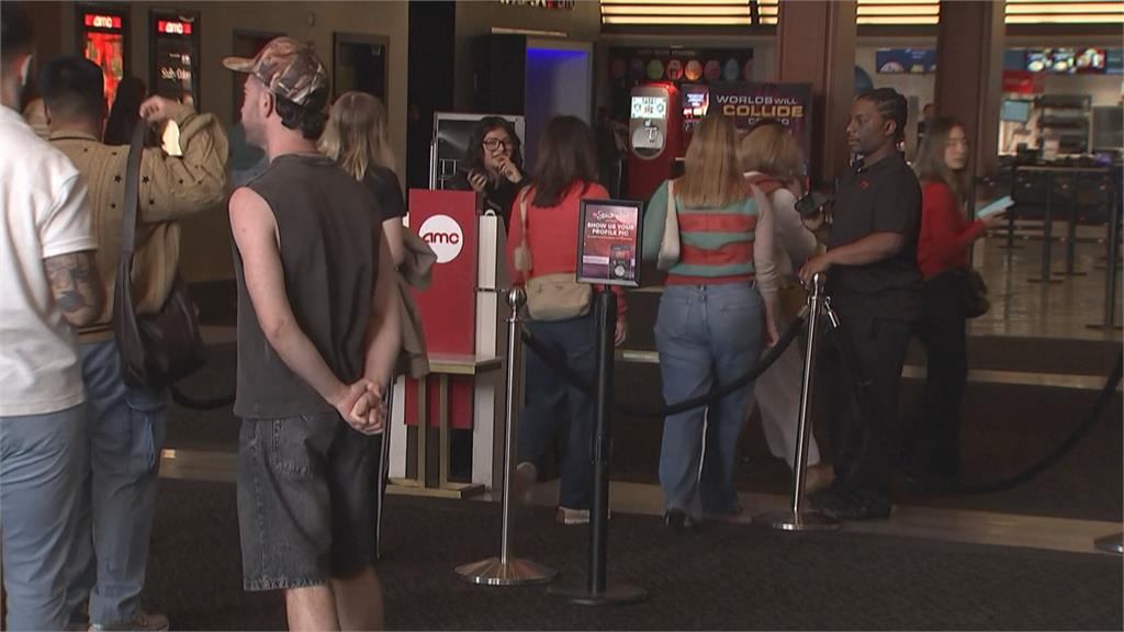 碾壓巨石強森新片! 泰勒絲新專電影限映3天稱霸北美票房