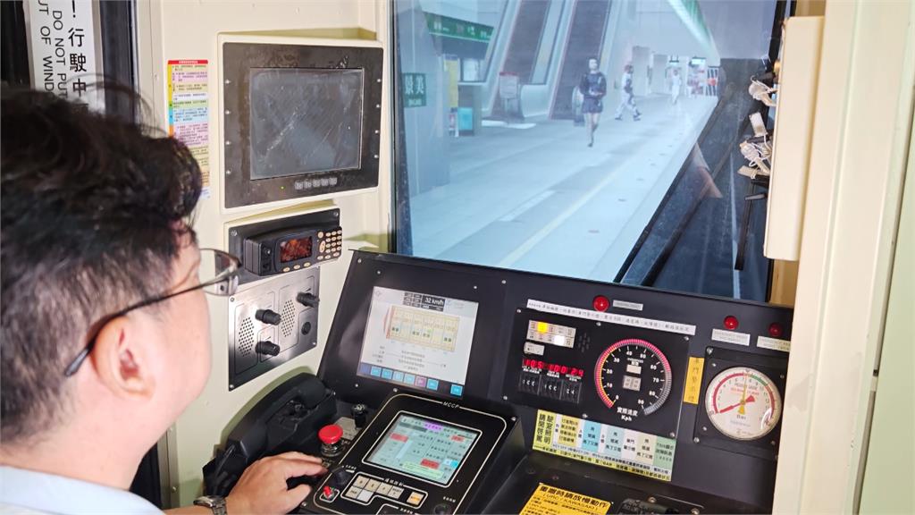 新手司機第一天上班？松山新店線捷運「站站開過頭」　北捷「這功能」異常