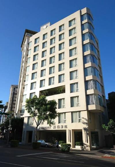 落地窗100%透明「激烈衝撞片」全肉色!台北喜瑞飯店「改了」網竟哀嚎
