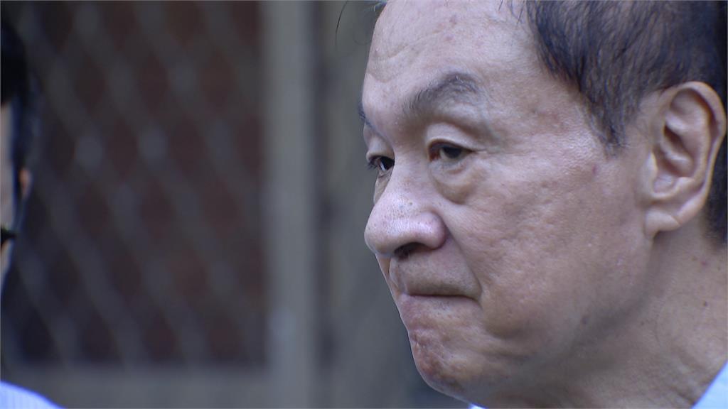 刷卡坐多元計程車遭「多收現金」　司機稱：當時頭昏昏