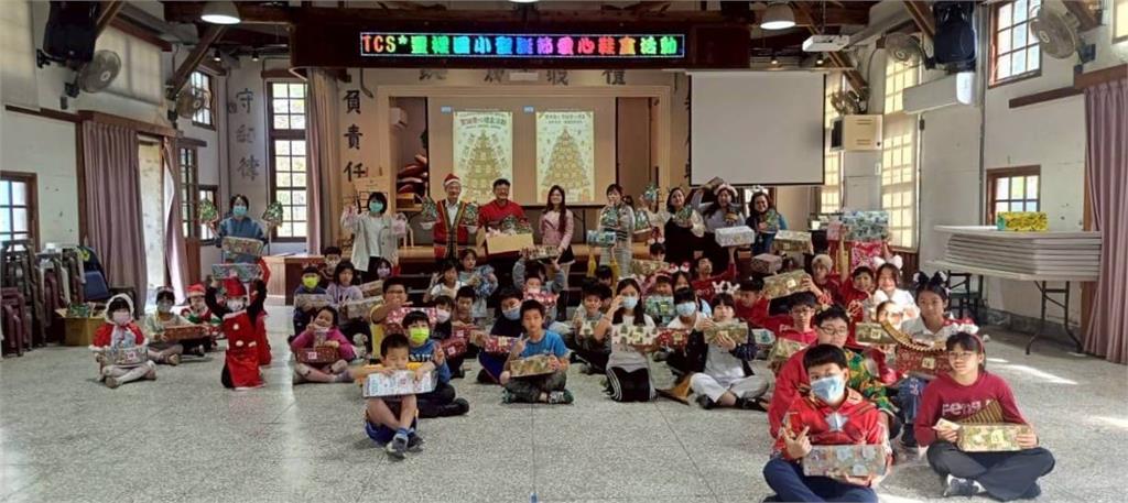 小小鞋盒大大溫暖，TCS送愛到偏鄉