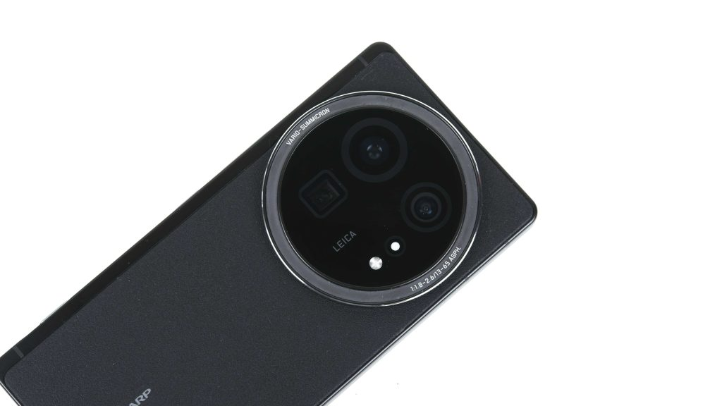 「開箱」SHARP AQUOS R9 pro – 一支有著 Leica 可樂標的日系攝影專機