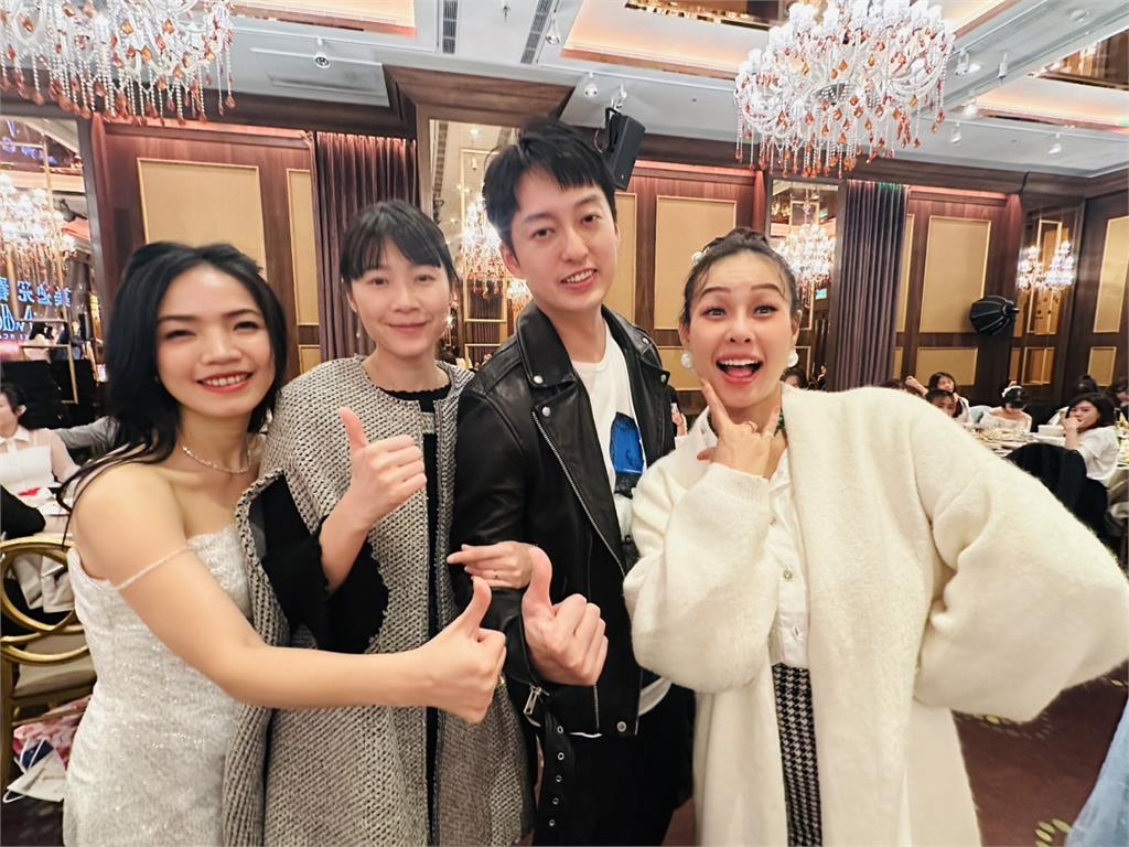 霸氣樂團受美迪兒美容連鎖加盟品牌春酒演出!全場氣氛沸騰