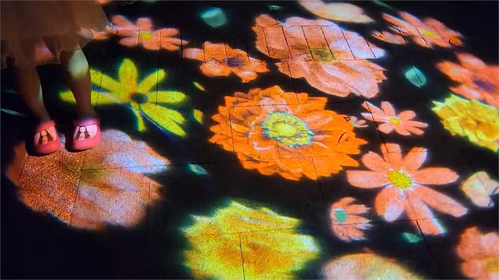 野柳地質公園「夜訪女王頭」 6/30~7/16夜間燈光水舞秀