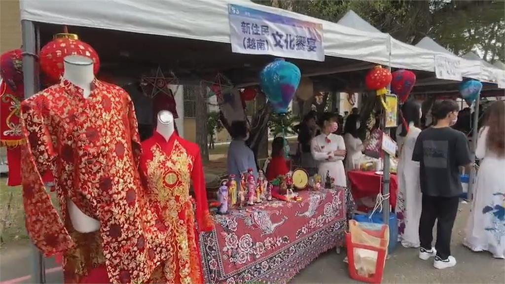 明新科大55週年　「國嘉年華園遊會」國際生穿傳統服飾同樂