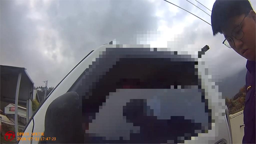 台九線小貨車危險蛇行　駕駛辯稱找手機「3毒皆陽」