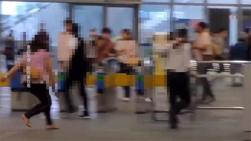 連假「肖郎」多...被要求補票爆氣 女乘客拿拖鞋追打站務員