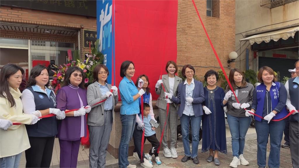 藍營立委高雄聯合服務處揭牌 柯志恩:「韓國瑜3+1」沒問題