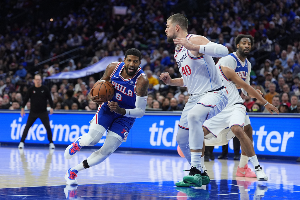 NBA(影)/身價66億台幣的喬治終於回來了!去年只出賽41場今天9分7籃板開場