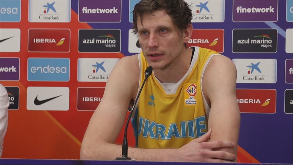 烏克蘭男籃隊悲憤出賽　教練球員紅眼眶