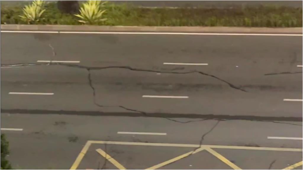 宜蘭規模7.0強震「中國沿海有感」!漳州馬路疑「裂出大縫」震撼畫面曝光網看傻