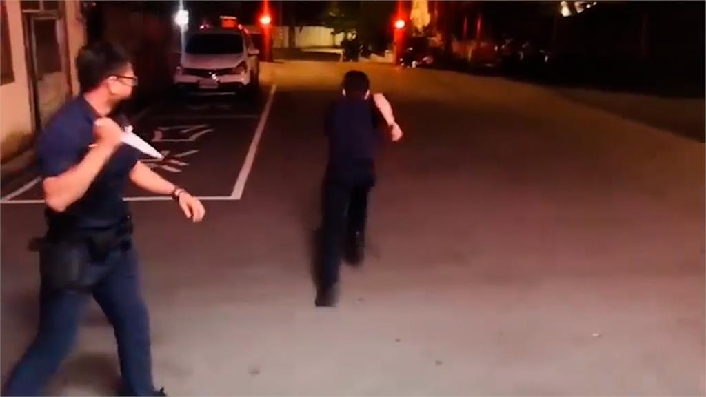 遇刀襲擊怎辦?離職警教「手電筒抗持刀歹徒」被網酸 本尊現身說話