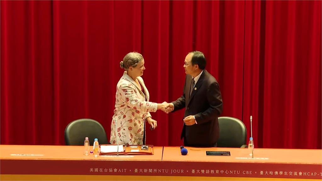AIT處長孫曉雅台大演講 稱美對台民主充滿信心