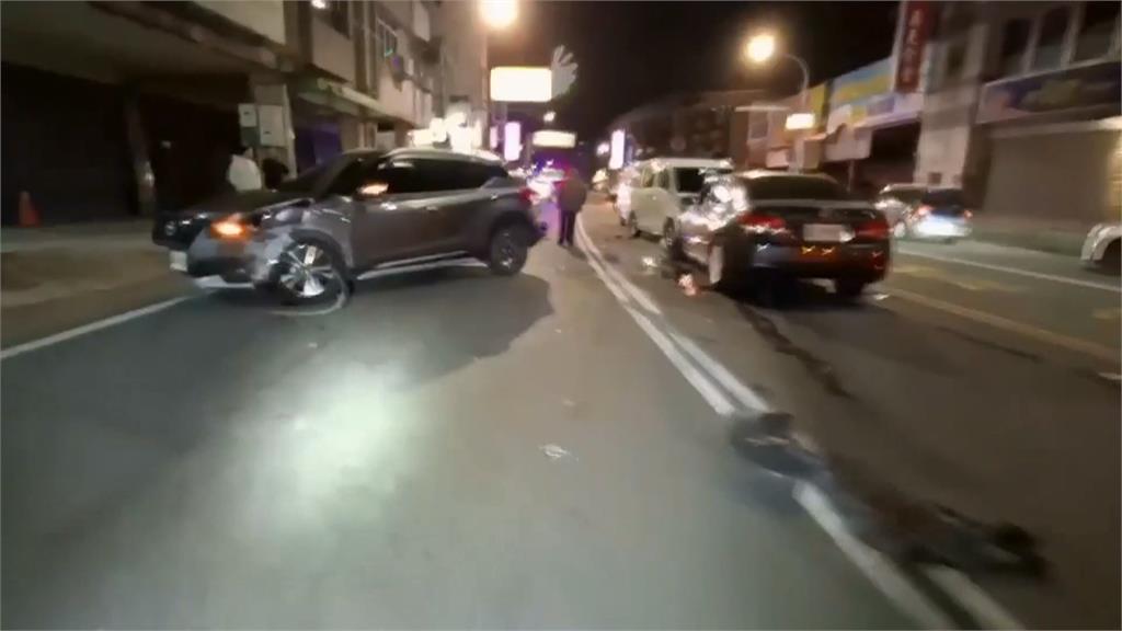 高雄大寮恐怖毒駕! 10分鐘內"3路口撞8車"釀4人受傷