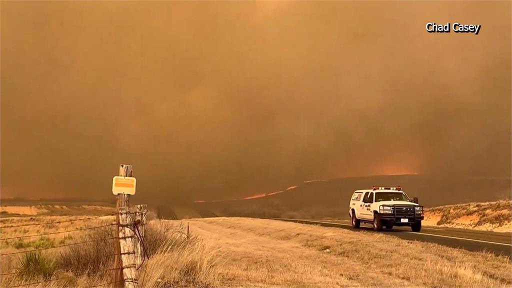 德州史上最大野火2人死　乾燥強風恐讓火勢擴大