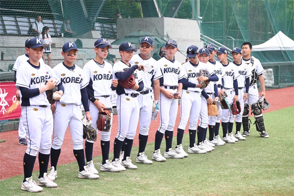 棒球／台灣激戰香港因雨保留比賽  日本再上演「1局爆」送韓國登龍頭晉級冠軍戰