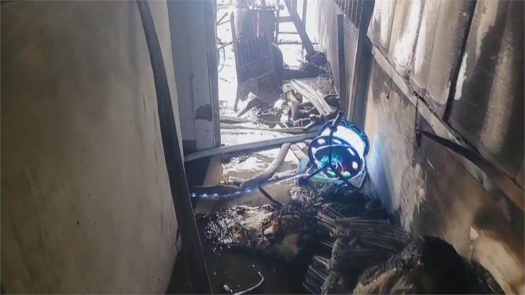轟一聲!透天厝爆炸起火 屋主90%燒燙傷「疑平板充電爆炸釀災」