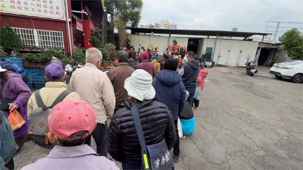 愛心永不打烊! 台中普聖宮連續9年"發放愛心餐"不間斷